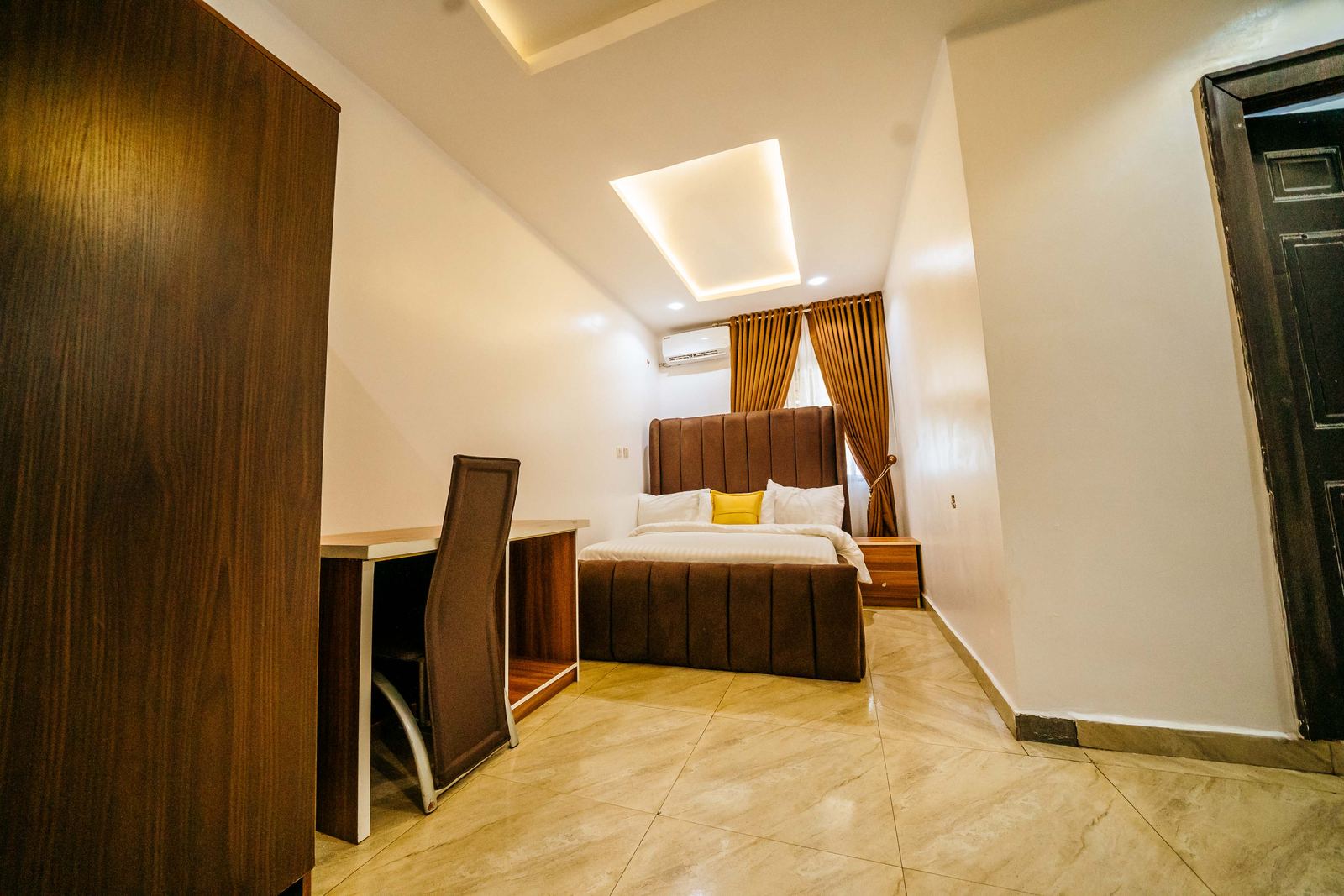 The Mood Suite, angle 1