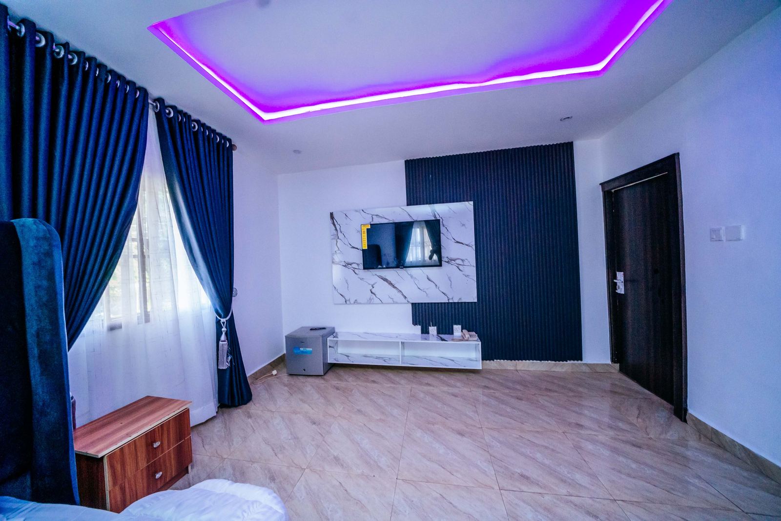 The Mood Suite, angle 3